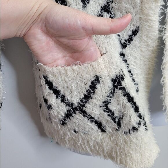 ZARA white diamond pattern eyelash open front cardigan with pockets M - Picture 3 of 8